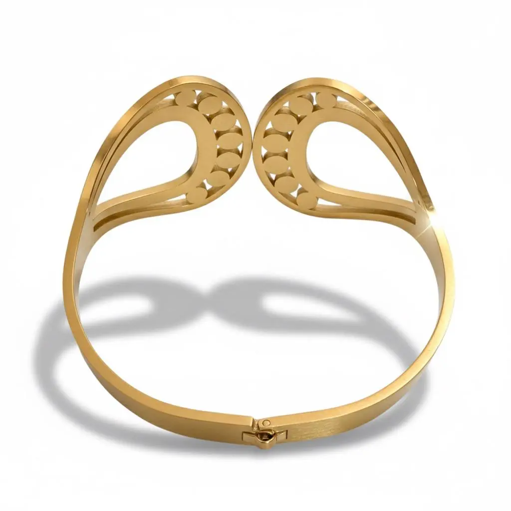 Mira_A00001 (4).webp