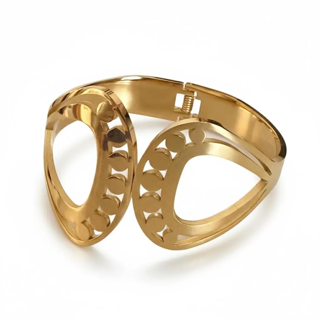 [MIRA00001] Gold-Tone Modern Teardrop Statement Bracelet – Elegant Designer Artificial Jewellery